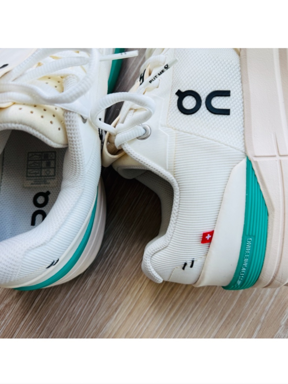 On Running "THE ROGER" & Swiss Engineering Collab Sneakers - Women’s 8 - Picture 5 of 10